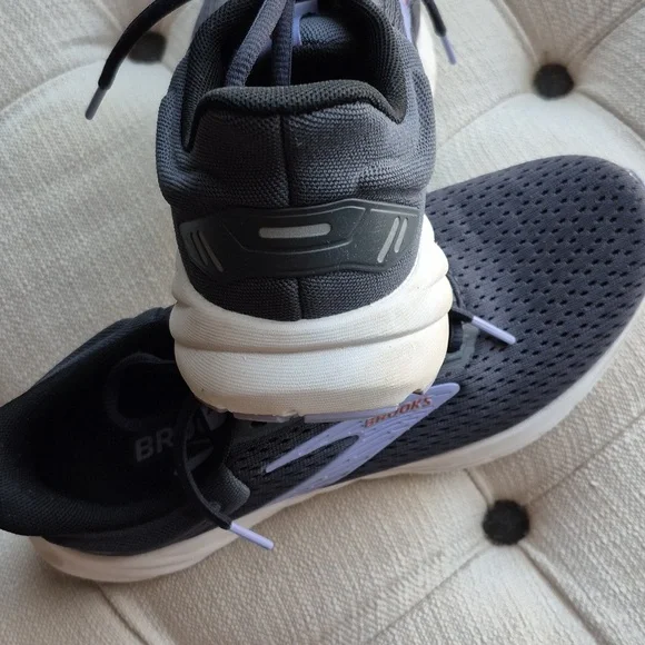 Brooks Anthem 6 Size 7.5 Steel Gray/Lavender Accents Athletic Shoes. Retail $93. - Picture 5 of 9